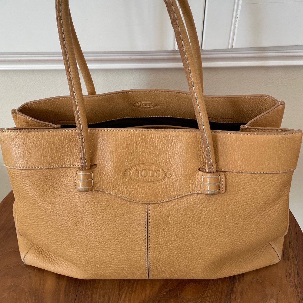 Tod’s Large Tan Mocassino Pebbled Handbag